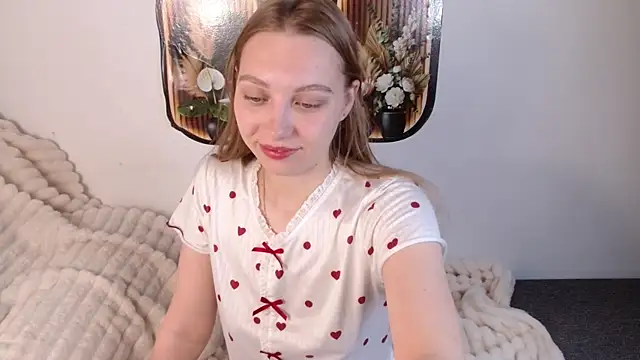 Snapshot of bellaa_love_ chatting on 15, 5, 2026 bellaa love online show from 15, 5, 2026