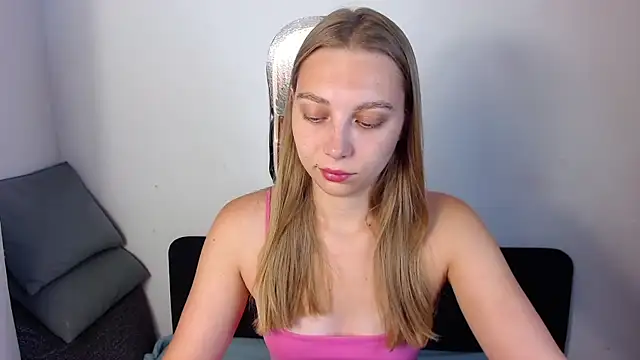 bellaa love  online show from 16, 7, 2026