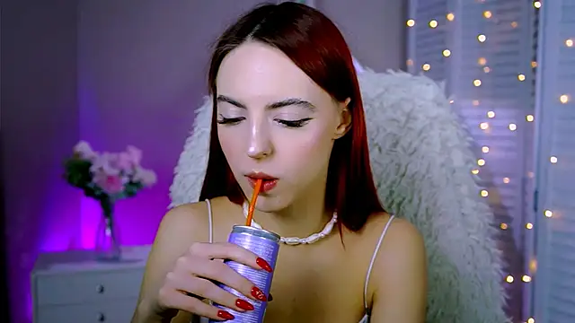 Snapshot of evanellson chatting on 21, 11, 2025 evanellson online show from 21, 11, 2025