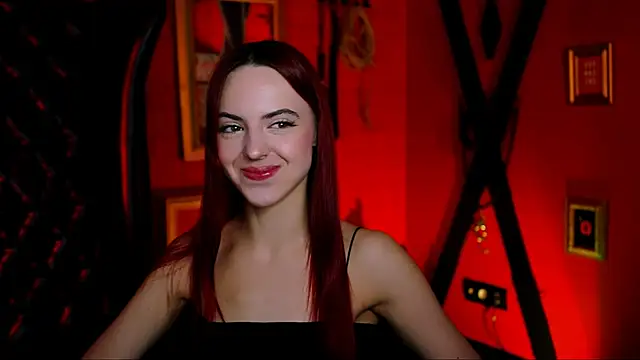 Snapshot of evanellson chatting on 4, 11, 2025 evanellson online show from 4, 11, 2025