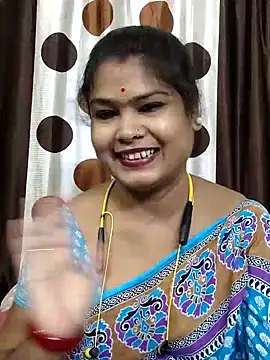 Snapshot of yoursweety09 chatting on 24, 7, 2026 yoursweety09 online show from 24, 7, 2026