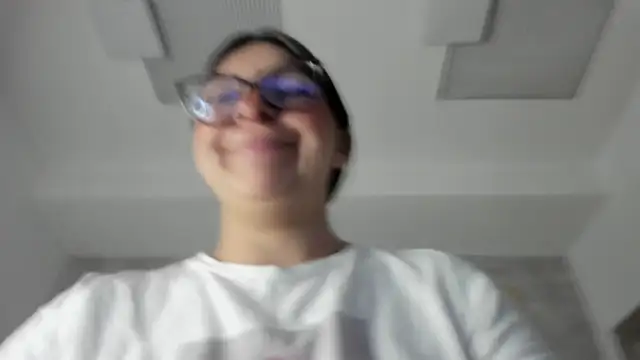 Snapshot of Vioolletta chatting on 28, 11, 2025 Vioolletta online show from 28, 11, 2025