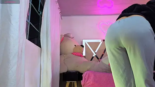 Laylafoxy tay online show from 17, 1, 2026