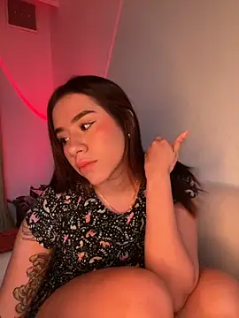 Im Valen Cute online show from 12, 11, 2025