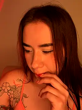 Im Valen Cute online show from 5, 11, 2025