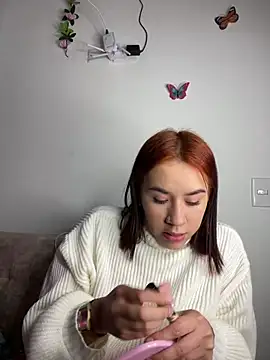 Im Valen Cute online show from 4, 2, 2025