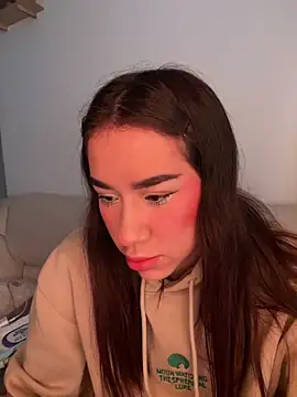 Im Valen Cute online show from 7, 6, 2026