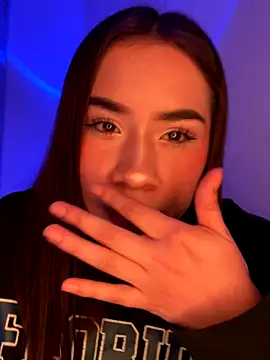 Im Valen Cute online show from 25, 10, 2025