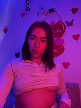 Im Valen Cute online show from 8, 2, 2025