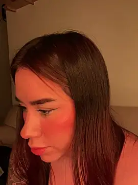 Im Valen Cute online show from 12, 6, 2026