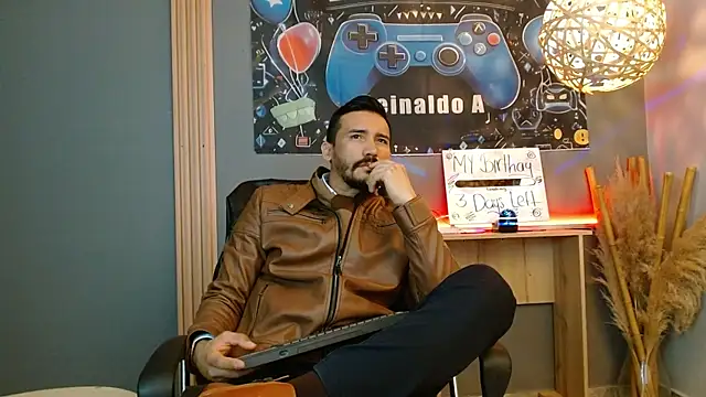 Reiko 85  online show from 15, 4, 2026