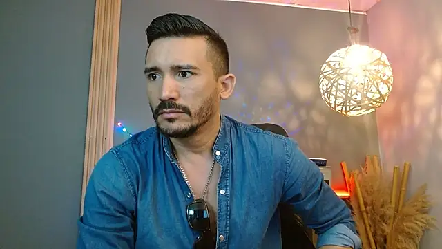 Reiko 85  online show from 2, 4, 2026