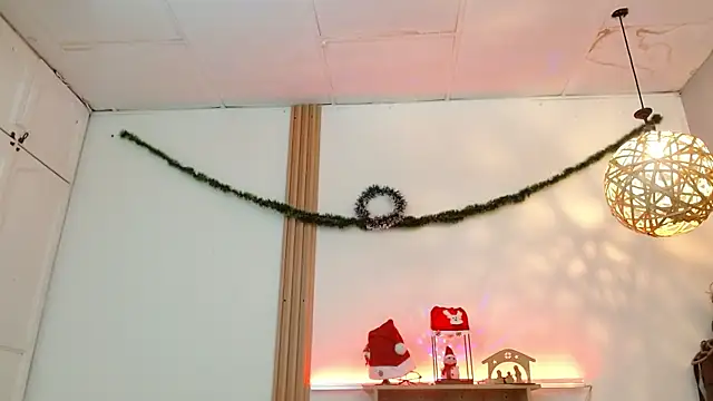 Reiko 85  online show from 5, 12, 2025