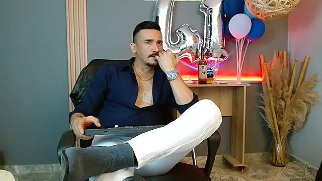 Reiko 85  online show from 23, 4, 2026
