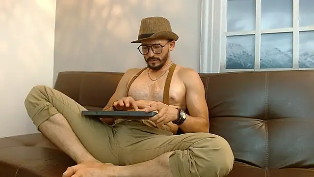 Reiko 85  online show from 5, 3, 2025