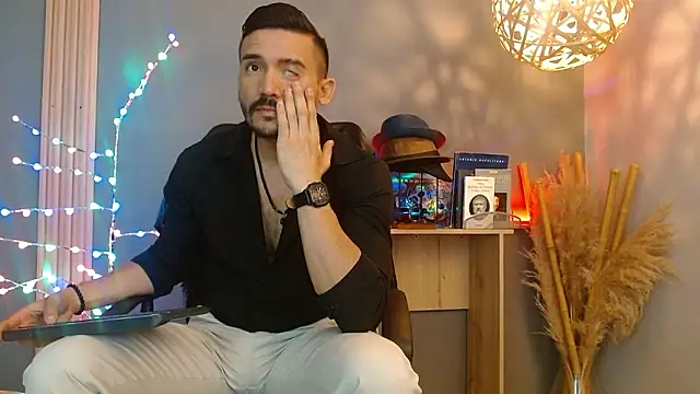 Reiko 85  online show from 15, 3, 2026