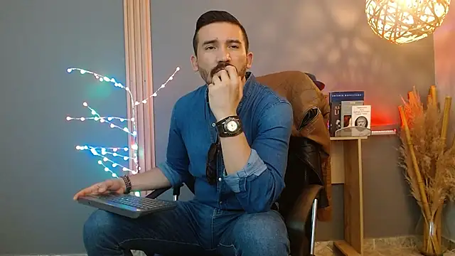 Reiko 85  online show from 5, 3, 2026