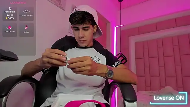 Dyla n18 online show from 14, 11, 2025