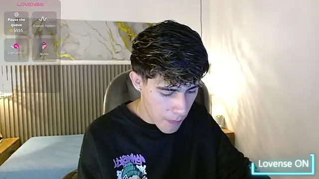 Dyla n18 online show from 10, 11, 2025