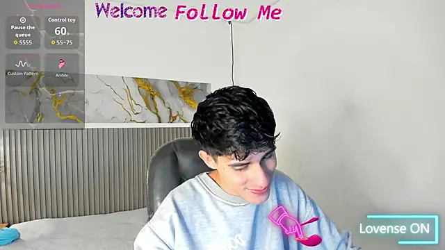 Snapshot of Dyla_n18 chatting on 7, 6, 2026 Dyla n18 online show from 7, 6, 2026