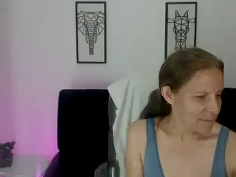 Milf karlye online show from 18, 2, 2025