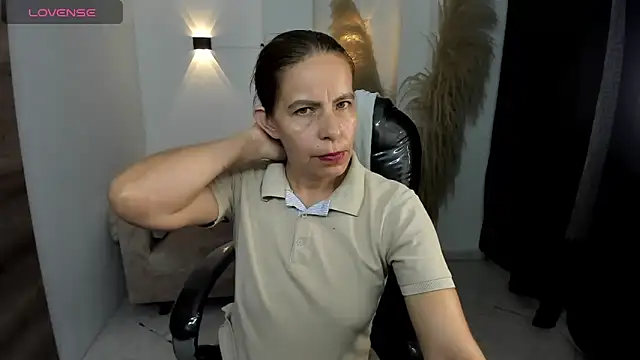 Milf karlye online show from 1, 3, 2026