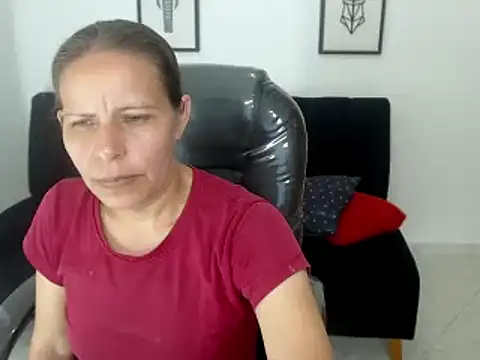Milf karlye online show from 1, 2, 2025
