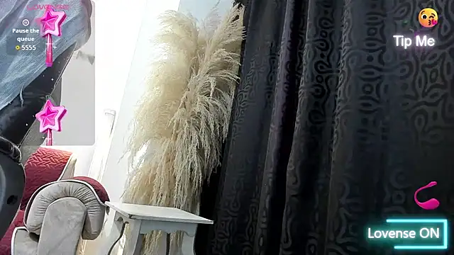 Milf karlye online show from 22, 7, 2026