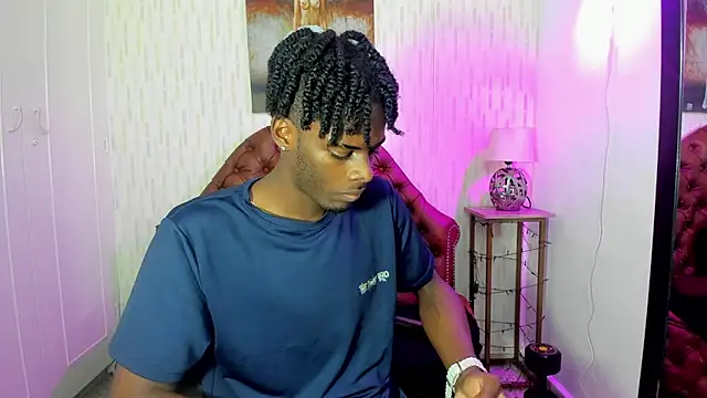 Snapshot of royce_ebony chatting on 30, 1, 2025 royce ebony online show from 30, 1, 2025