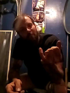 Whipit323 online show from 17, 3, 2026