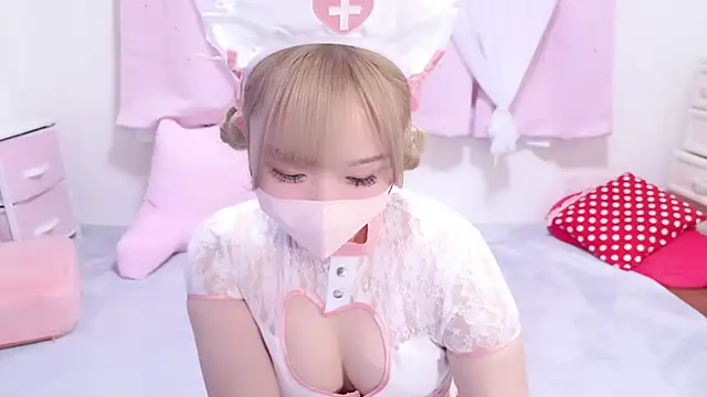 MAIKA pyon online show from 4, 3, 2025