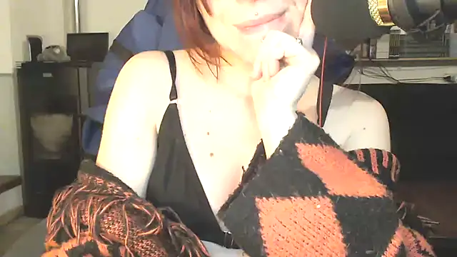 complicata mente online show from 18, 3, 2025