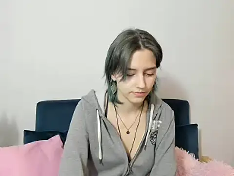 DevineNatalie online show from 27, 12, 2024