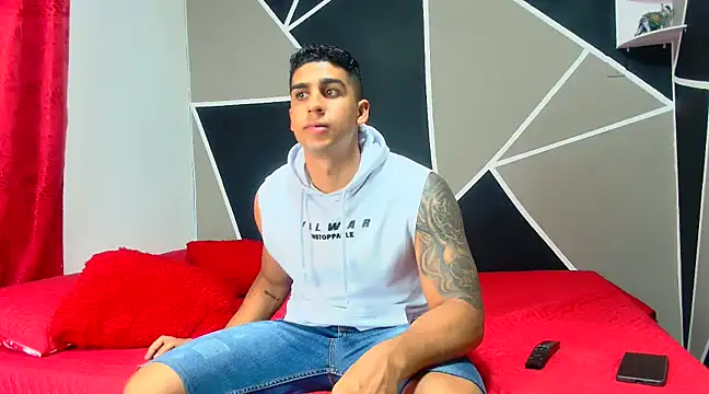 Snapshot of astrom_greyy chatting on 15, 3, 2025 astrom greyy online show from 15, 3, 2025