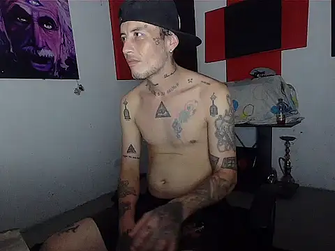 Snapshot of patrik_tattoo_ chatting on 7, 5, 2026 patrik tattoo online show from 7, 5, 2026