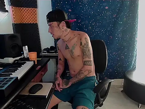 patrik tattoo  online show from 16, 2, 2025