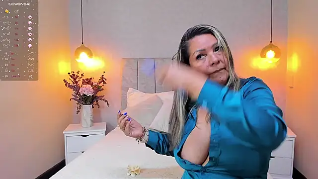 tutu milf online show from 11, 3, 2025