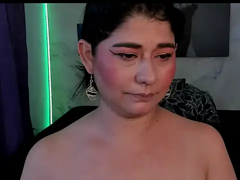 alinabozz1 online show from 20, 7, 2026