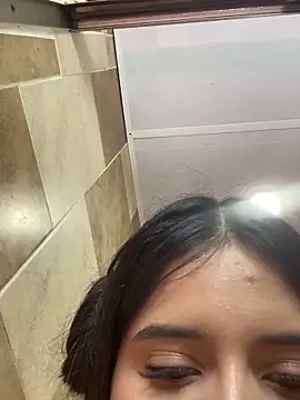 Snapshot of adhara__evanss chatting on 28, 2, 2025 adhara  evanss online show from 28, 2, 2025