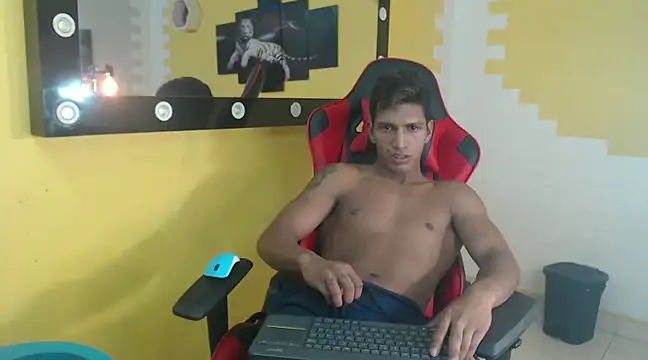 mau elixxx online show from 15, 1, 2025