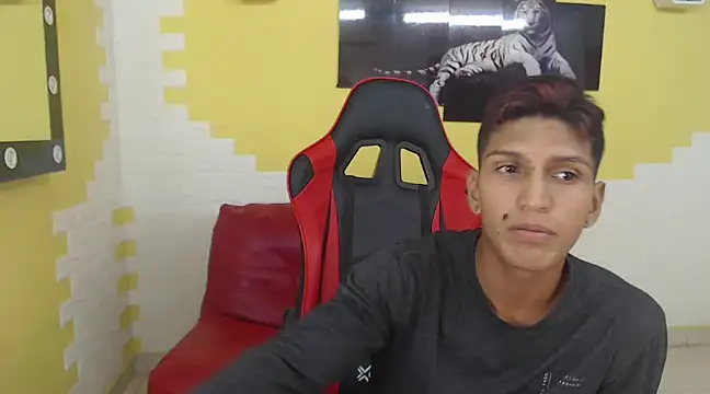 mau elixxx online show from 31, 12, 2024