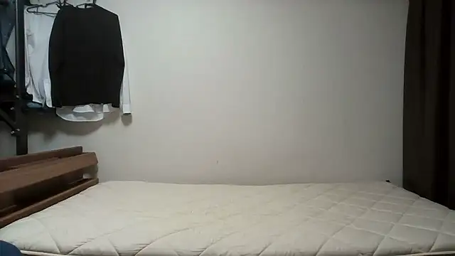 YU-KI00 online show from 25, 10, 2025