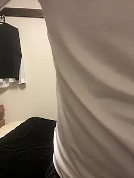 YU-KI00 online show from 13, 11, 2025