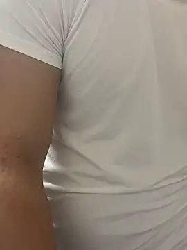 YU-KI00 online show from 30, 10, 2025