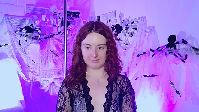 Snapshot of AnnTerry_ chatting on 22, 10, 2025 AnnTerry online show from 22, 10, 2025