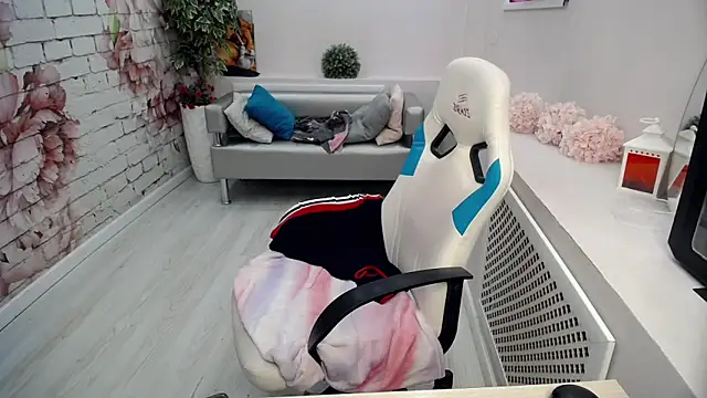 Cutie Asya online show from 2, 3, 2026