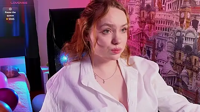 Kari Lunna online show from 5, 3, 2025