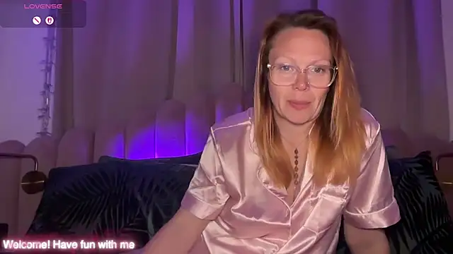 MelodyRoseUk online show from 20, 4, 2026