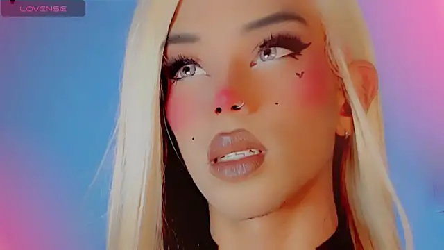 Snapshot of DanniLee_ chatting on 2, 11, 2025 DanniLee online show from 2, 11, 2025