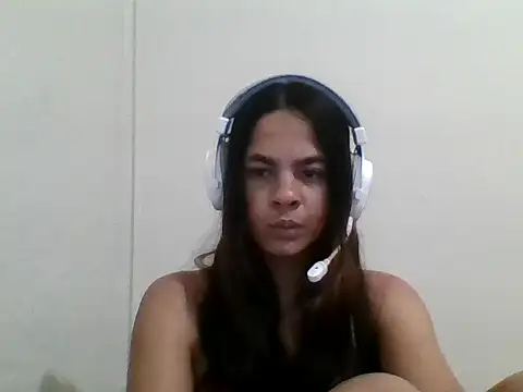 Snapshot of MalindaVip chatting on 28, 12, 2024 MalindaVip online show from 28, 12, 2024